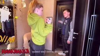 video трахнул подругу лучшего друга русские sex