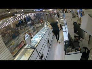 video в торговом центре waterman discount mall пиндос взял поглазеть ожерелье за 10 000 и сделал ноги но пиндосные копы sex