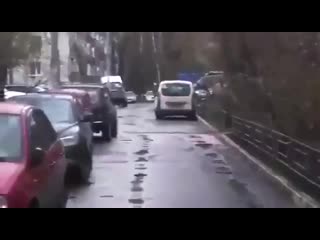 video скорая пользуется тем что это скорая яжемать потребовала отогнать реанимобиль sex