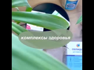 video 最新流出果哥精品大尺度白金版视频巨乳模特被潜沙发跪着给导演吃屌 vid 92920516 040228 594 mp4 sex