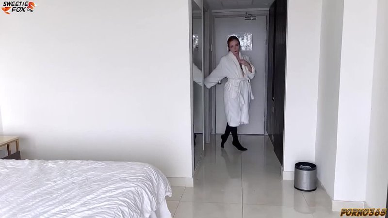 video девушка на курорте вызывала мужчину и классно потрахалась с ним домашнее рыжие чулки премиум sex
