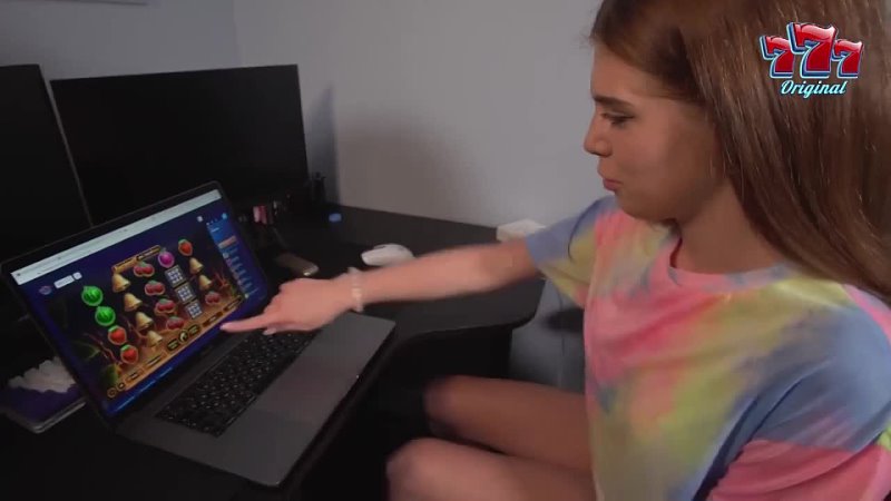 video спустила все деньги в казино пришлось отрабатывать porn o sex