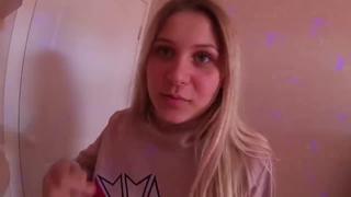 video русская девушка уговаривает своего брата трахнуть её дать в рот сосет член минет трахает попу с разговорами инцест sex