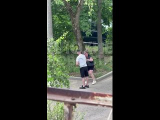 video в подмосковье бородач избивал сожительницу во дворе дома мужчина был в ярости что она не приготовила обед sex