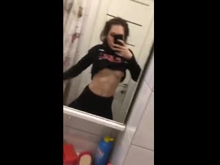 video мы тут нашли той милой девочки которая занималась сексом в московской яме1 sex