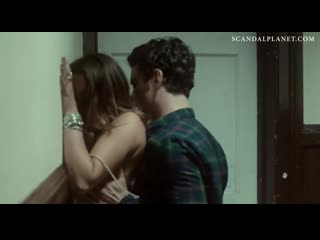 video стелла маивstella maeve голая грудь секс в фильме неупокоенная 2014сша sex
