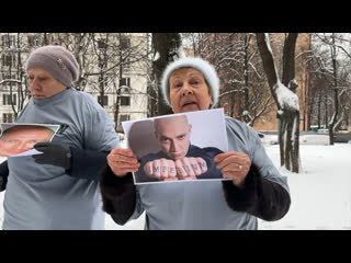 video бабушки похоронили оксимирона и зачитали волшебные слова во время церемонии всё из за его дисса на моргенштерна sex