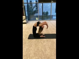 video blair williams блэр уильямс хвастается гибкостью тела sex