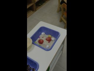 video 最新流出果哥精品大尺度白金版视频巨乳模特被潜沙发跪着给导演吃屌 mov 0918 mp4 sex