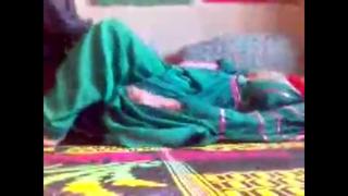 video daddy زنک شوهر دار افغان ولی شوهر او در خارج سرگردان mp4 sex