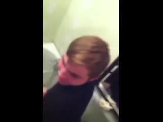 video подруги отнимают пьяную блядь которую уже ебут sex