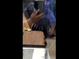 video 按摩棒插入扭动一会工夫就出水白色粘液粘到了棒棒 vid 20200711 081114 438 mp4 sex