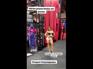 video позирование горячей бразильской спортсменки julia caceres sex