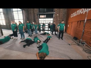 video 50 человек под гипнозом игра в кальмара большой эксперимент sex