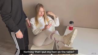 video insolent girlfriend threw her legs on the table and was fucked for it секс анал минет порно porno sex