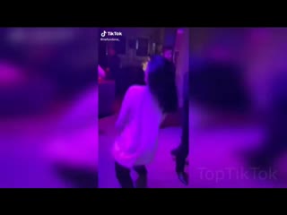 video сестра спалилась что ходит без трусиков тик ток для взрослых sex
