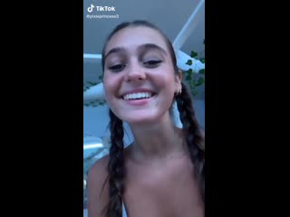 video молодые тик ток крошка поёт sex