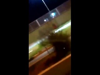 video одержимая девушка ночью на улице танцует sex