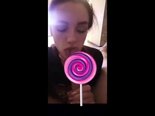video молодая сосет хуй и глотает сперму на вписке русское домашнее порно sex