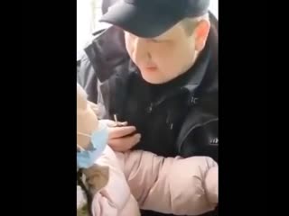 video полицейские жестко задержали пожилую москвичку sex