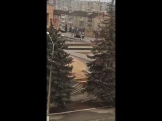 video колонные армии россии подняли национальные флаги и мирно взяли под контроль балаклею к юго востоку от харькова sex