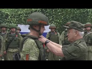 video заместитель министра обороны россии вручил государственные награды sex