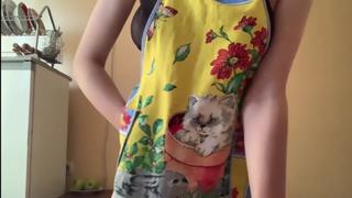 video у моей 18 летней сестры выросли сиськи я решил ее трахнуть sex