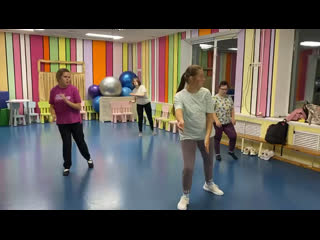 video соня пробует себя в качестве преподавателя девчонки подсматривают у неё движения sex