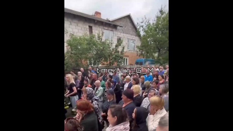 video такая картина сейчас по всей украине на передовую просто как пушечное мясо отправляются очередные эшелоны молодых sex