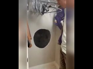 video папа сделал дочкам волшебную комнату sex