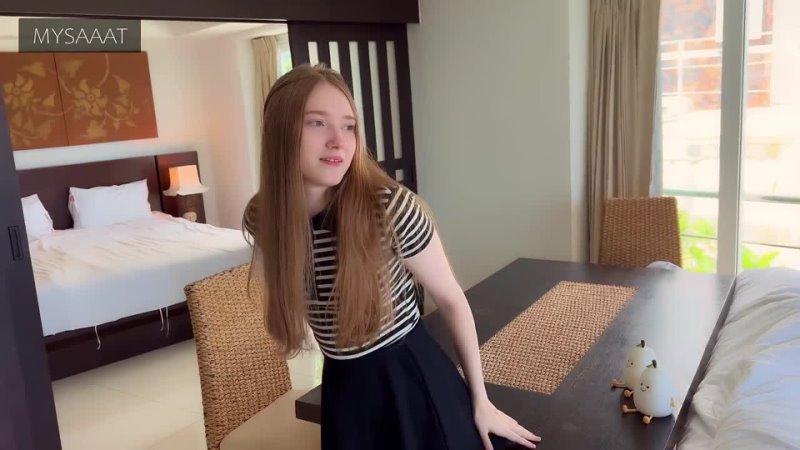 video похотливая риелторша захотела потрахаться с туристом порно трах ебля секс porn milf home шлюха домашнее sex минет sex