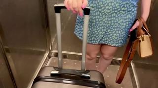 video незапланированный секс в номере отеля между пасынком и его мачехой sex