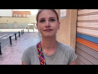 video сосед выдавал себя за профессионального массажиста и разводил на секс sex