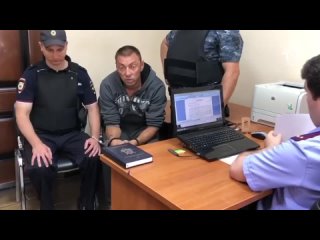 video мужчина похитивший шестилетнюю девочку в ростовской области был неоднократно судим его несколько раз объявляли в sex