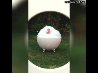 video gigi hadid в тизере коллекции le chouchou от jacquemus будет ли представлена банная или уходовая sex