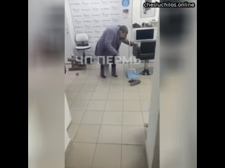 video в перми в парикмахерской на плеханова неадекватная сотрудница издевалась над старушкой оказываетс sex