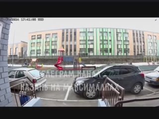 video в казани мужчина жестоко избил жену в лифте из за того что она выпила алкоголь у подруги женщина была в гостях у sex