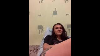 video трахаю вику в попку ей больно sex