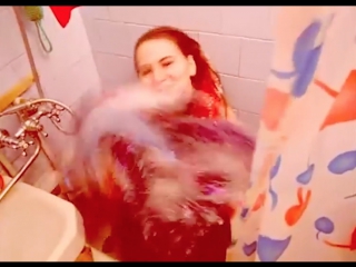 video героиня секс видео из клуба сочиняла хиты в стиле стекловаты sex