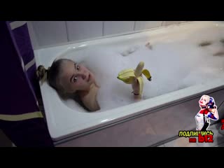 video спалил девушку с бананом в ванной ору sex