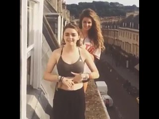 video als ice bucket challenge maisie williams игра престолов sex