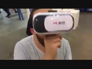 video отсосал у друга на виду у всех в очках виртуальной реальности mp4 sex