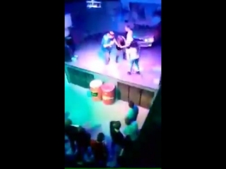 video в томском клубе райon на сцене девушка сделала минет чтобы получить бесплатные sex