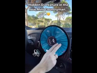 video так выглядит медиасистема в новых mini cooper и countryman плеер стилизовали под виниловый проигрыватель и теперь sex