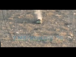 video экипаж бмп 2м с боевым модулем б05я01 бережок передвигаясь на максимальной скорости в зоне активных боевых sex