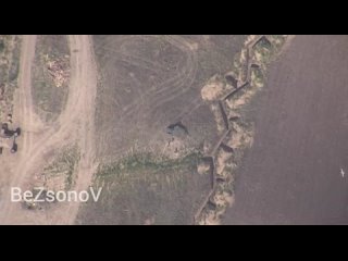 video уничтожение украинской машины с зениткой точным попаданием ланцета херсонское направление sex