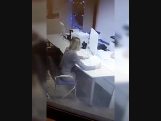 video в казани ради получения кредита девушка разделась в банке 16 sex