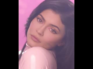video реклама косметики kylie jenner под новый трек travis scott sex