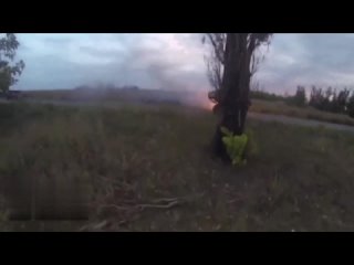 video российский боец с сайгой сбивает украинский fpv дрон sex