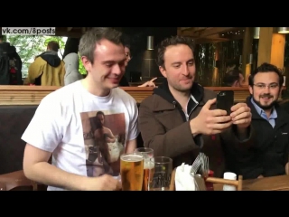 video мужик разыграл своего друга эксгибициониста который присылает голые фото when robin sent a dick pic to someone in sex